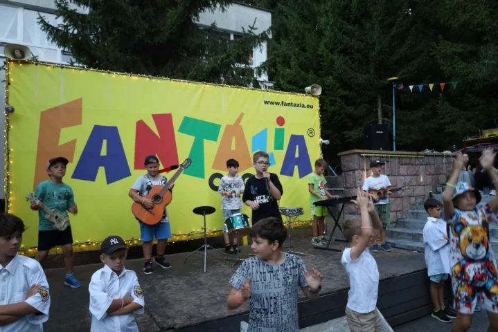 deti v letnom tábore Fantázia – 4. fantastický turnus 2026, 7. deň, Hudobný festival – fotka 38 z 93