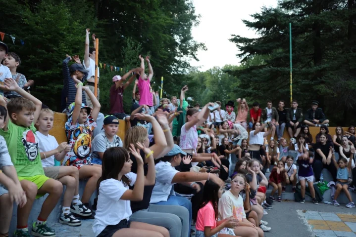 deti v letnom tábore Fantázia – 4. fantastický turnus 2026, 7. deň, Hudobný festival – fotka 26 z 93