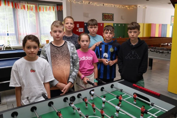 deti v letnom tábore Fantázia – 1. fantastický turnus 2026, 6. deň, Fantastické kluby dopoludnia – fotka 19 z 79