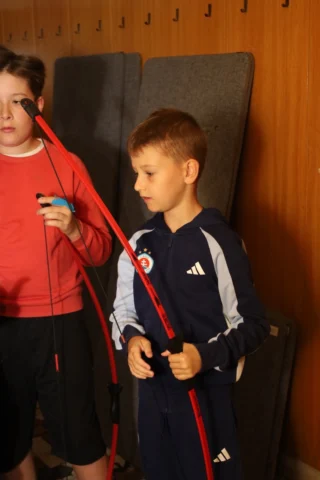 deti v letnom tábore Fantázia – 1. fantastický turnus 2026, 6. deň, Fantastické kluby dopoludnia – fotka 5 z 79