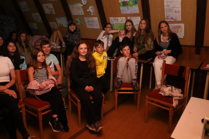 deti v letnom tábore Fantázia – 1. fantastický turnus 2026, 6. deň, Fantastické kluby dopoludnia – fotka 76 z 79