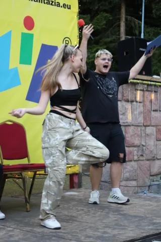 deti v letnom tábore Fantázia – 4. fantastický turnus 2026, 3. deň, Let's dance – fotka 16 z 76