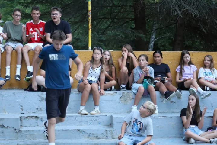 deti v letnom tábore Fantázia – 4. fantastický turnus 2026, 3. deň, Let's dance – fotka 40 z 76