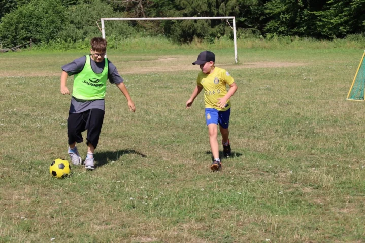 deti v letnom tábore Fantázia – 4. fantastický turnus 2026, 3. deň, Športové hry – fotka 35 z 36