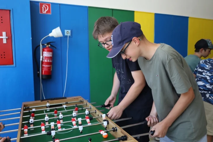deti v letnom tábore Fantázia – 4. fantastický turnus 2026, 3. deň, Športové hry – fotka 14 z 36