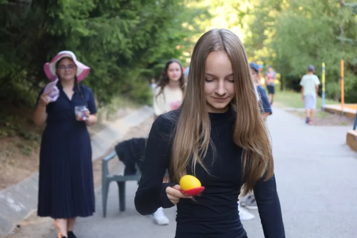 deti v letnom tábore Fantázia – 4. fantastický turnus 2026, 9. deň, Jarmok – fotka 36 z 82