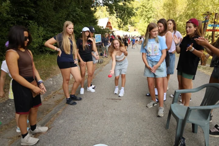 deti v letnom tábore Fantázia – 5. fantastický turnus 2026, 4. deň, Traf to! – fotka 51 z 113