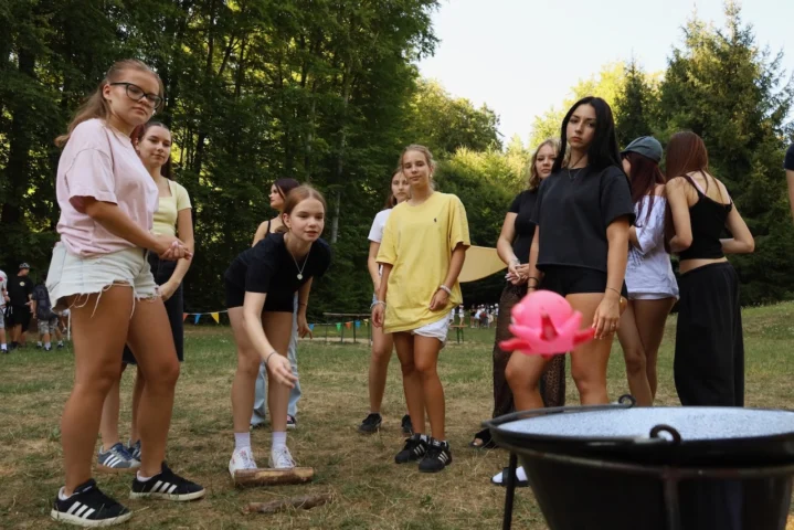 deti v letnom tábore Fantázia – 5. fantastický turnus 2026, 4. deň, Traf to! – fotka 80 z 113