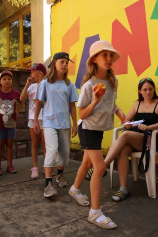 deti v letnom tábore Fantázia – 5. fantastický turnus 2026, 4. deň, Traf to! – fotka 98 z 113
