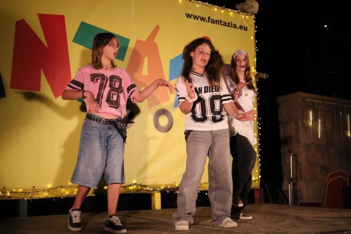 deti v letnom tábore Fantázia – 5. fantastický turnus 2026, 4. deň, Fantázia má talent – fotka 62 z 89