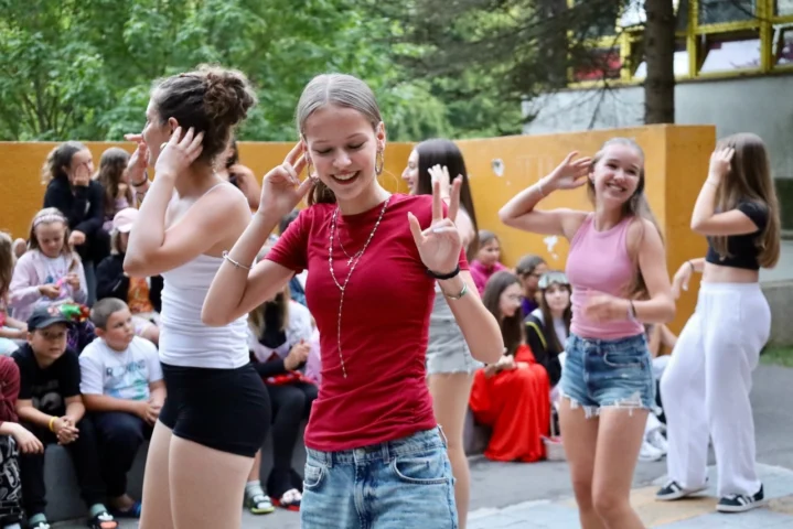 deti v letnom tábore Fantázia – 1. fantastický turnus 2026, 2. deň, Klobúkovácia – fotka 79 z 90