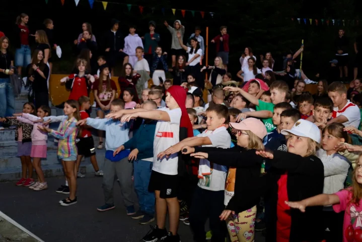 deti v letnom tábore Fantázia – 1. fantastický turnus 2026, 2. deň, Klobúkovácia – fotka 85 z 90