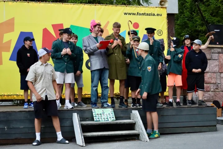 deti v letnom tábore Fantázia – 1. fantastický turnus 2026, 2. deň, Klobúkovácia – fotka 75 z 90