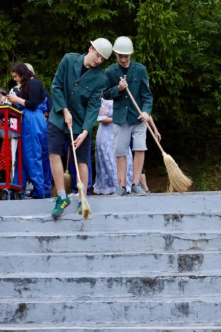 deti v letnom tábore Fantázia – 1. fantastický turnus 2026, 2. deň, Klobúkovácia – fotka 5 z 90