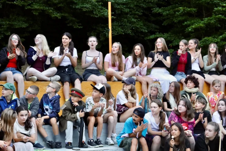 deti v letnom tábore Fantázia – 1. fantastický turnus 2026, 2. deň, Klobúkovácia – fotka 19 z 90