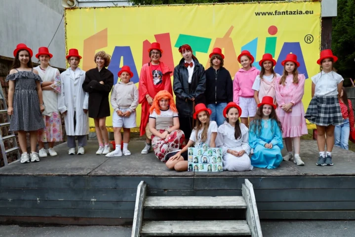deti v letnom tábore Fantázia – 1. fantastický turnus 2026, 2. deň, Klobúkovácia – fotka 57 z 90