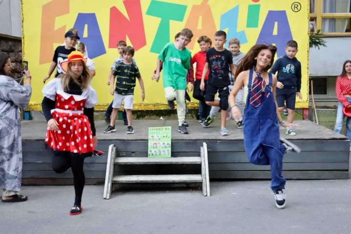 deti v letnom tábore Fantázia – 1. fantastický turnus 2026, 2. deň, Klobúkovácia – fotka 50 z 90