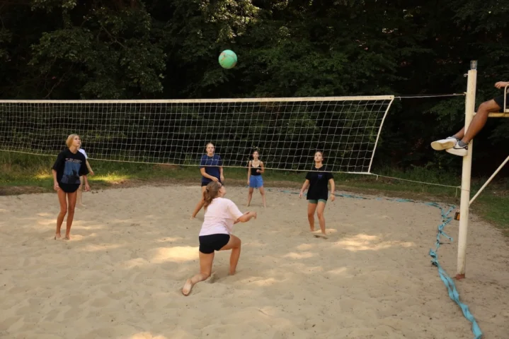 deti v letnom tábore Fantázia – 5. fantastický turnus 2026, 4. deň, Fantastické kluby dopoludnia – fotka 37 z 102