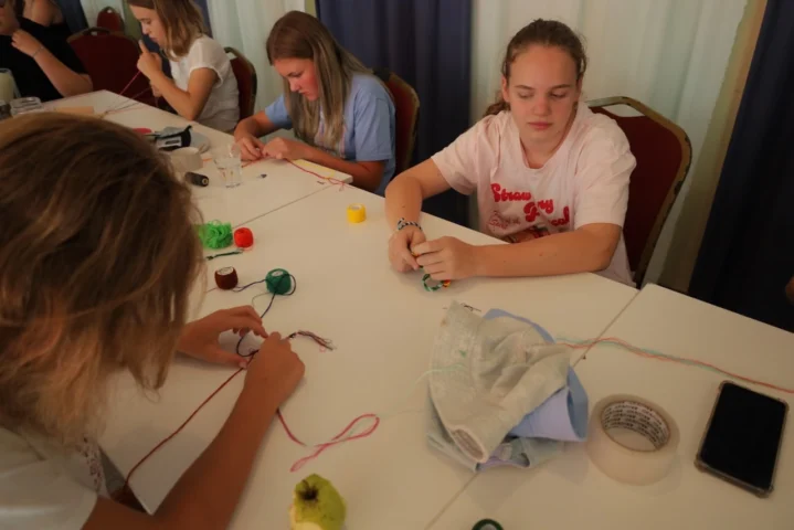 deti v letnom tábore Fantázia – 5. fantastický turnus 2026, 4. deň, Fantastické kluby dopoludnia – fotka 71 z 102