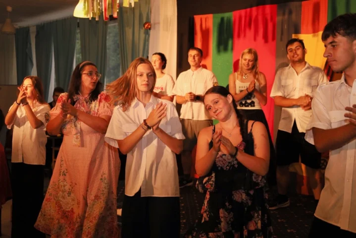 deti v letnom tábore Fantázia – 5. fantastický turnus 2026, 6. deň, Gala – fotka 9 z 78