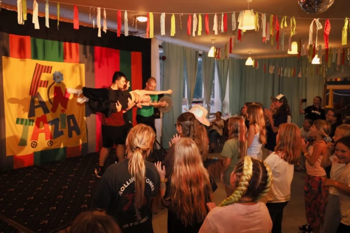deti v letnom tábore Fantázia – 5. fantastický turnus 2026, 6. deň, Gala – fotka 18 z 78