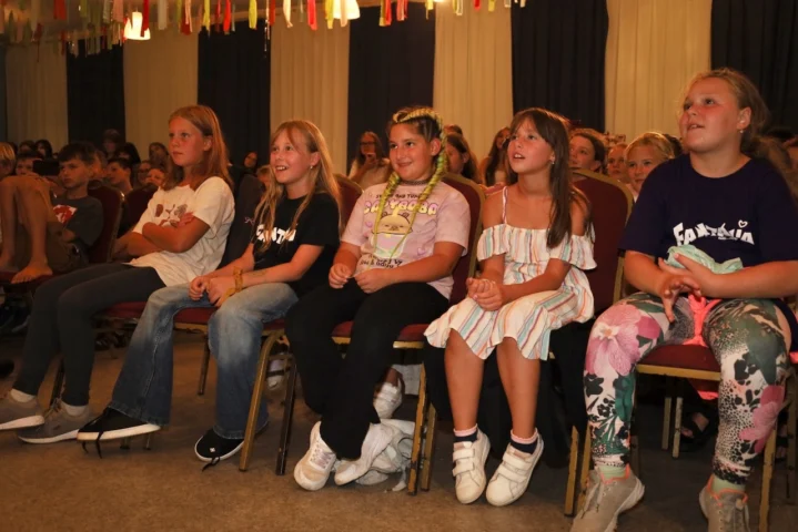 deti v letnom tábore Fantázia – 5. fantastický turnus 2026, 6. deň, Gala – fotka 32 z 78