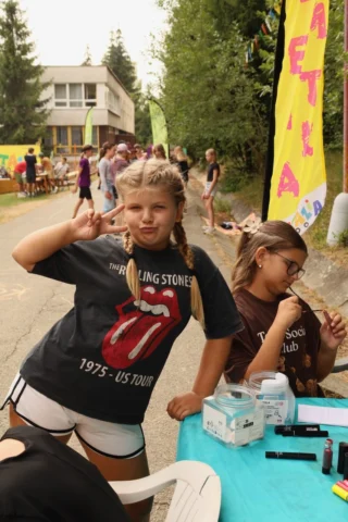 deti v letnom tábore Fantázia – 5. fantastický turnus 2026, 6. deň, Podnikanie – fotka 18 z 127