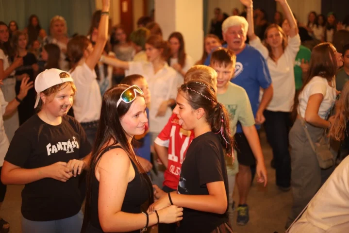 deti v letnom tábore Fantázia – 5. fantastický turnus 2026, 7. deň, Hudobný festival – fotka 6 z 140