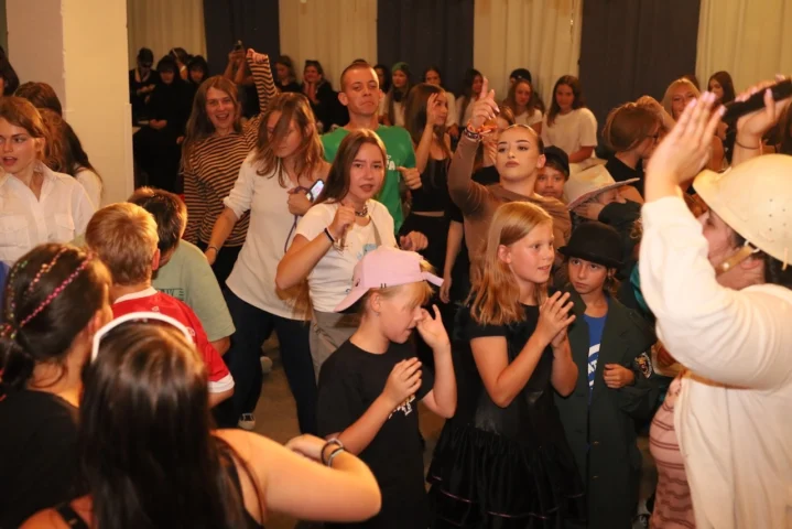 deti v letnom tábore Fantázia – 5. fantastický turnus 2026, 7. deň, Hudobný festival – fotka 12 z 140