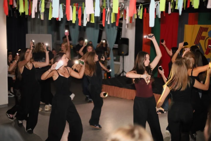 deti v letnom tábore Fantázia – 5. fantastický turnus 2026, 7. deň, Hudobný festival – fotka 135 z 140
