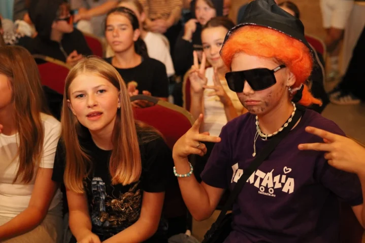 deti v letnom tábore Fantázia – 5. fantastický turnus 2026, 7. deň, Hudobný festival – fotka 19 z 140