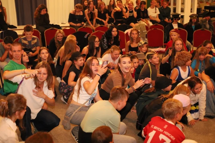 deti v letnom tábore Fantázia – 5. fantastický turnus 2026, 7. deň, Hudobný festival – fotka 9 z 140