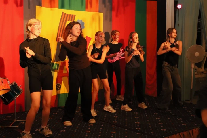 deti v letnom tábore Fantázia – 5. fantastický turnus 2026, 7. deň, Hudobný festival – fotka 89 z 140