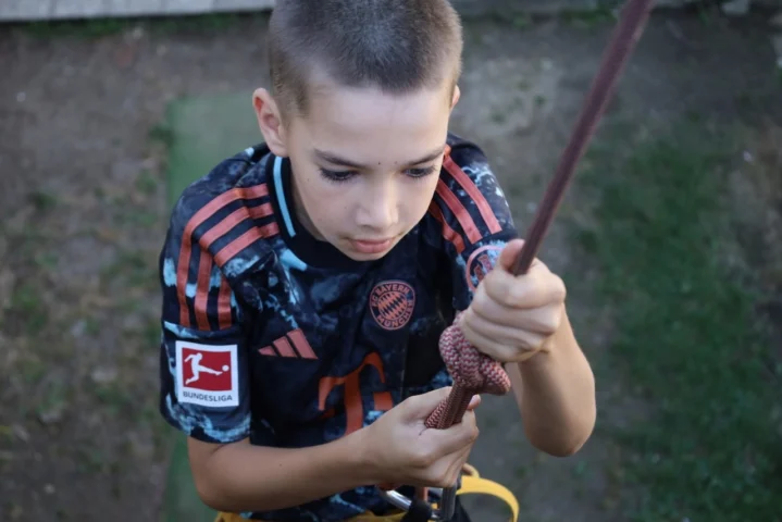 deti v letnom tábore Fantázia – 1. fantastický turnus 2026, 2. deň, Fantastické kluby popoludní – fotka 41 z 89