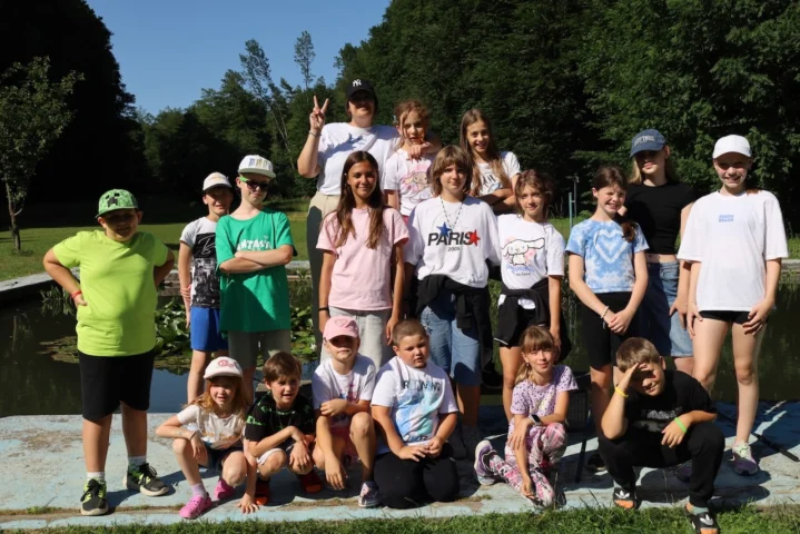 deti v letnom tábore Fantázia – 1. fantastický turnus 2026, 2. deň, Fantastické kluby popoludní – fotka 35 z 89