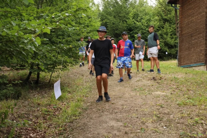 deti v letnom tábore Fantázia – 5. fantastický turnus 2026, 5. deň, Tajomstvo lesa – fotka 57 z 85