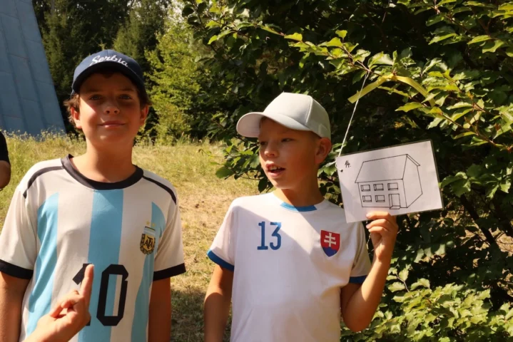 deti v letnom tábore Fantázia – 5. fantastický turnus 2026, 5. deň, Tajomstvo lesa – fotka 27 z 85