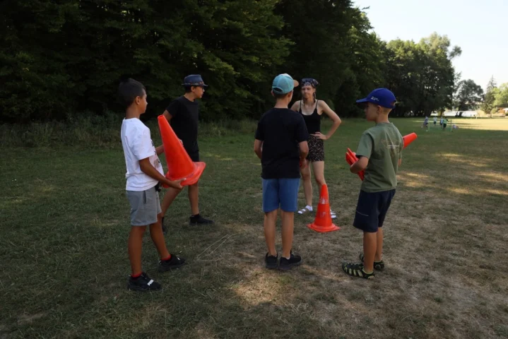 deti v letnom tábore Fantázia – 5. fantastický turnus 2026, 5. deň, Fantastické kluby dopoludnia – fotka 36 z 116