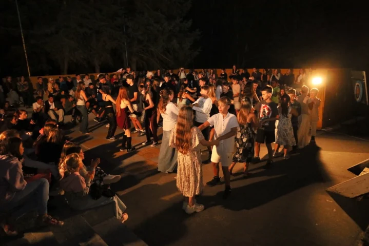 deti v letnom tábore Fantázia – 5. fantastický turnus 2026, 3. deň, Let's dance – fotka 80 z 127