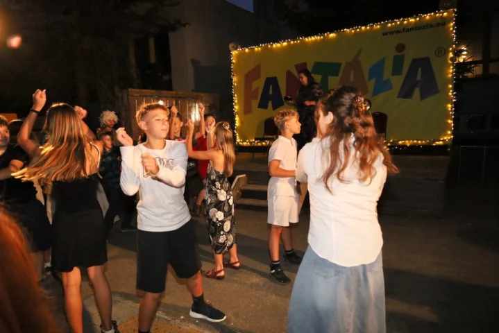 deti v letnom tábore Fantázia – 5. fantastický turnus 2026, 3. deň, Let's dance – fotka 85 z 127