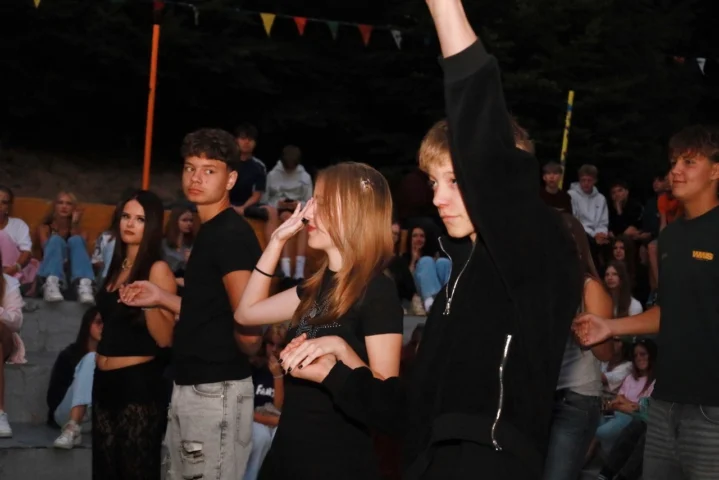 deti v letnom tábore Fantázia – 5. fantastický turnus 2026, 3. deň, Let's dance – fotka 64 z 127