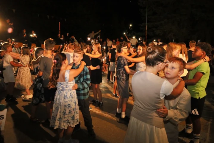deti v letnom tábore Fantázia – 5. fantastický turnus 2026, 3. deň, Let's dance – fotka 106 z 127