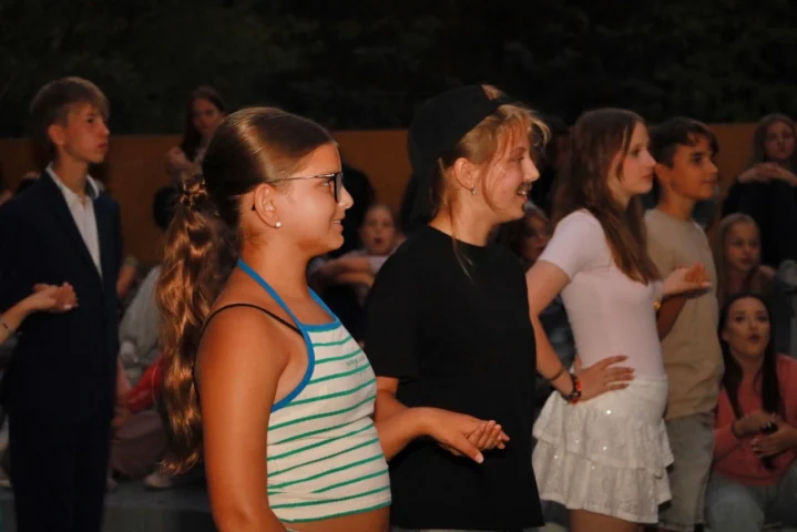 deti v letnom tábore Fantázia – 5. fantastický turnus 2026, 3. deň, Let's dance – fotka 61 z 127