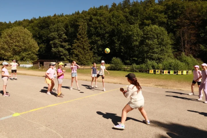 deti v letnom tábore Fantázia – 5. fantastický turnus 2026, 3. deň, Športové hry a turnaje – fotka 35 z 86