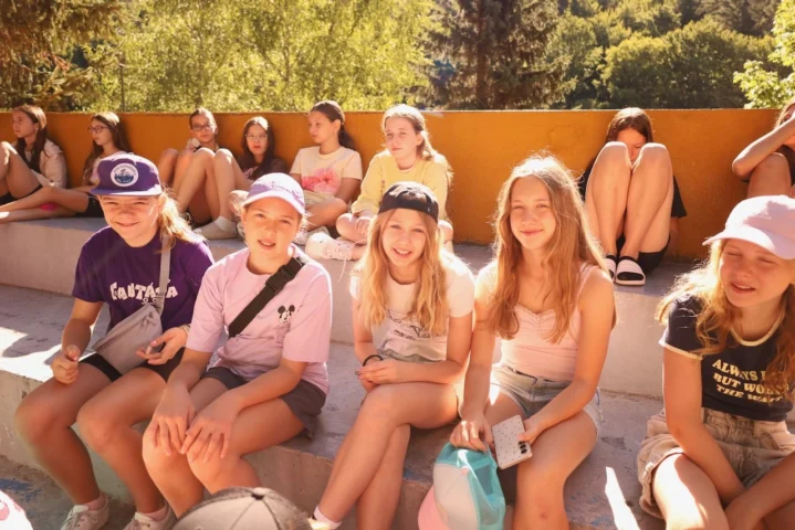 deti v letnom tábore Fantázia – 5. fantastický turnus 2026, 3. deň, Fantastické kluby dopoludnia – fotka 3 z 138