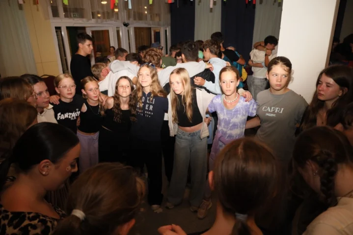 deti v letnom tábore Fantázia – 5. fantastický turnus 2026, 9. deň, Rozlúčka – fotka 116 z 142
