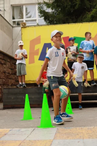 deti v letnom tábore Fantázia – 5. fantastický turnus 2026, 9. deň, Jarmok – fotka 9 z 129