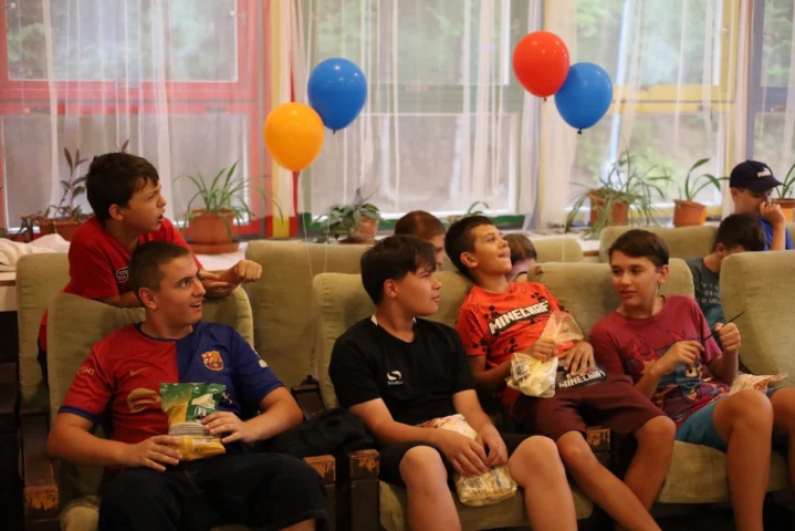deti v letnom tábore Fantázia – 5. fantastický turnus 2026, 9. deň, Jarmok – fotka 128 z 129