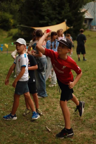 deti v letnom tábore Fantázia – 5. fantastický turnus 2026, 9. deň, Jarmok – fotka 45 z 129