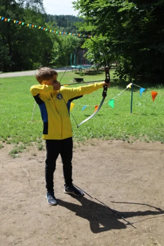 deti v letnom tábore Fantázia – 1. fantastický turnus 2026, 2. deň, Fantastické kluby dopoludnia – fotka 83 z 105